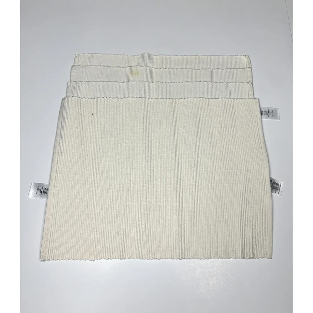 West Elm‎ Riviera White Cotton Scallop Edge Rectangular Table Placemats 4-PC Set